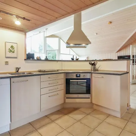Holiday home Synnoeve - 550m From The Sea In Nw Jutland By Interhome