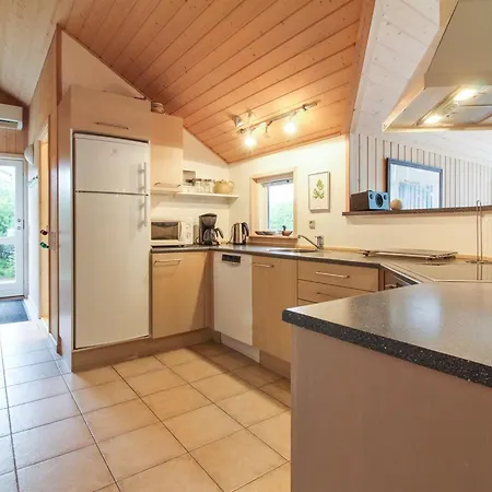 Synnoeve - 550m From The Sea By Interhome Lokken