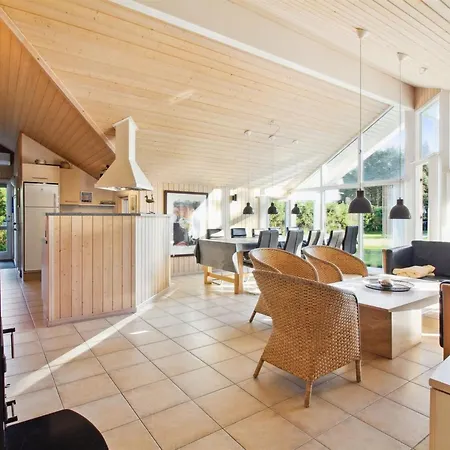 Synnoeve - 550m From The Sea By Interhome Feriehus