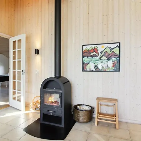 Synnoeve - 550m From The Sea By Interhome Feriehus *