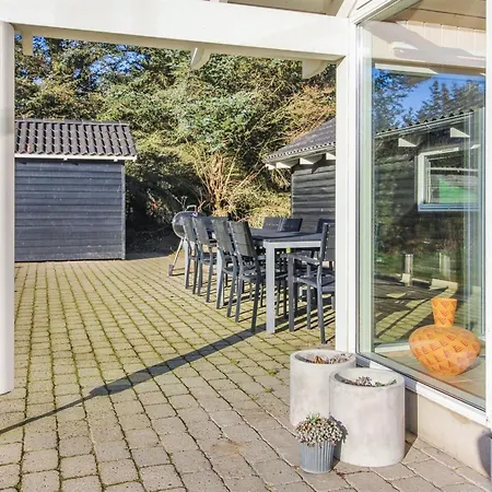 Synnoeve - 550m From The Sea By Interhome * Lokken